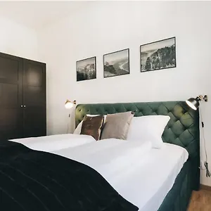 Residenz Direkt An Der Frauenkirche Und Dem Neumarkt, Inklusive Netflix Dresden