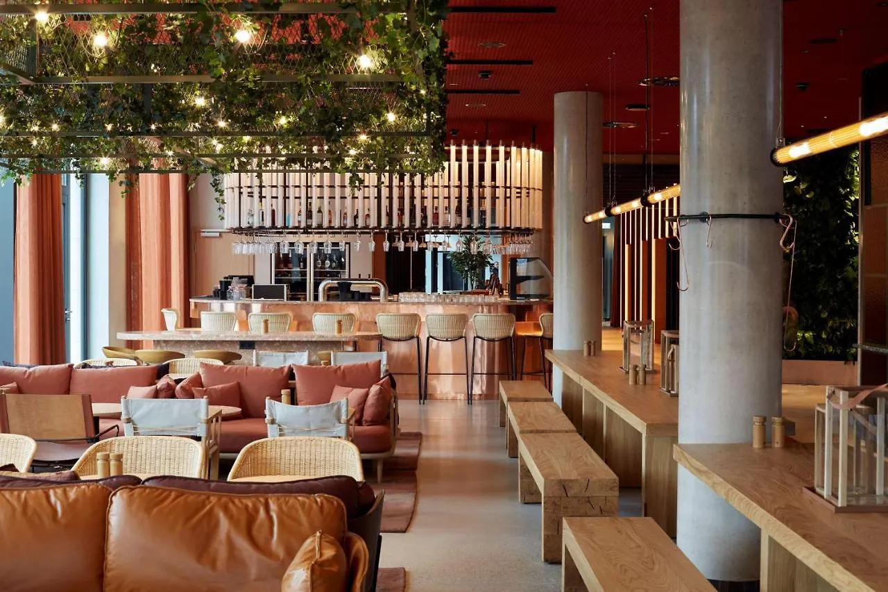 **** Hotel Scandic Frankfurt Hafenpark Frankfurt nad Mohanem Německo